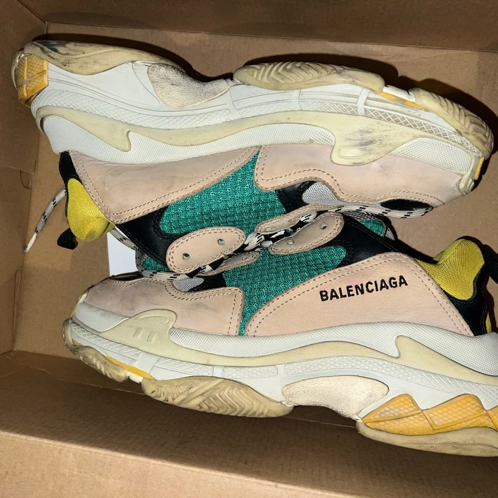 Balenciaga Beige and Teal Sneakers - Picture 1 of 4